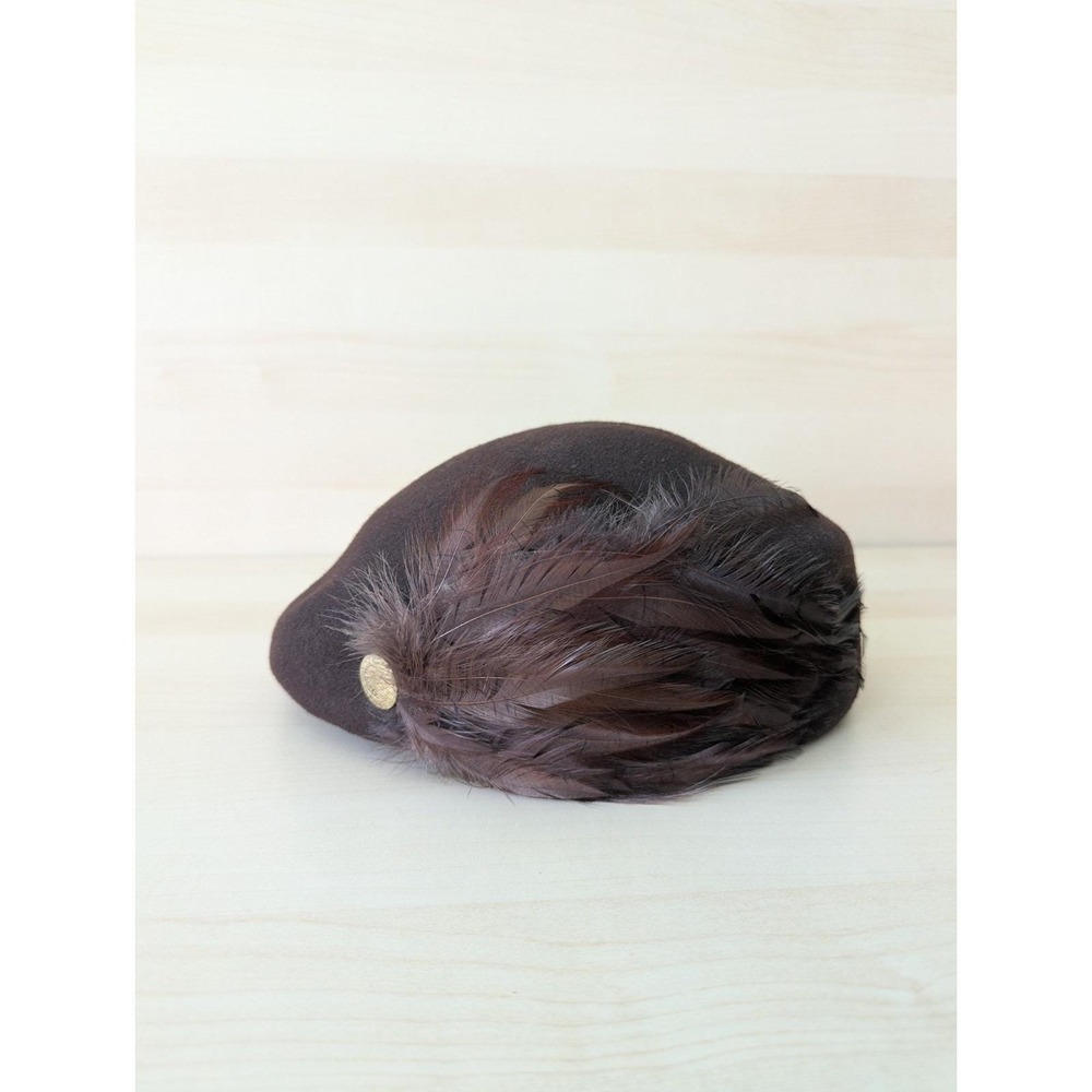 Vintage Evelyn Varon Doeskin Felt Brown Wool Flat A Symmetrical Feather Hat